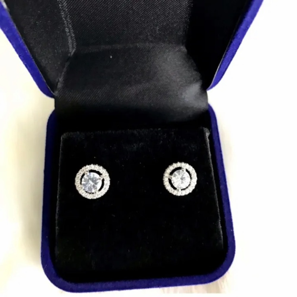 🎀NWT Sterling Silver Zirconium Diamond Earrings